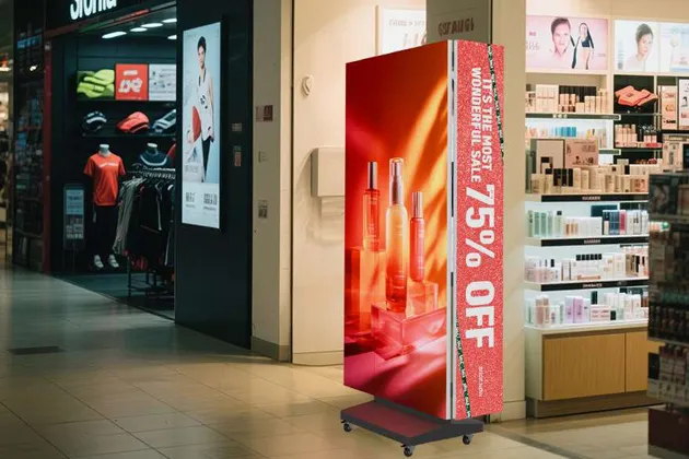 三折叠LED广告机应用场景-零售门店 三折叠LED广告机应用场景-零售门店